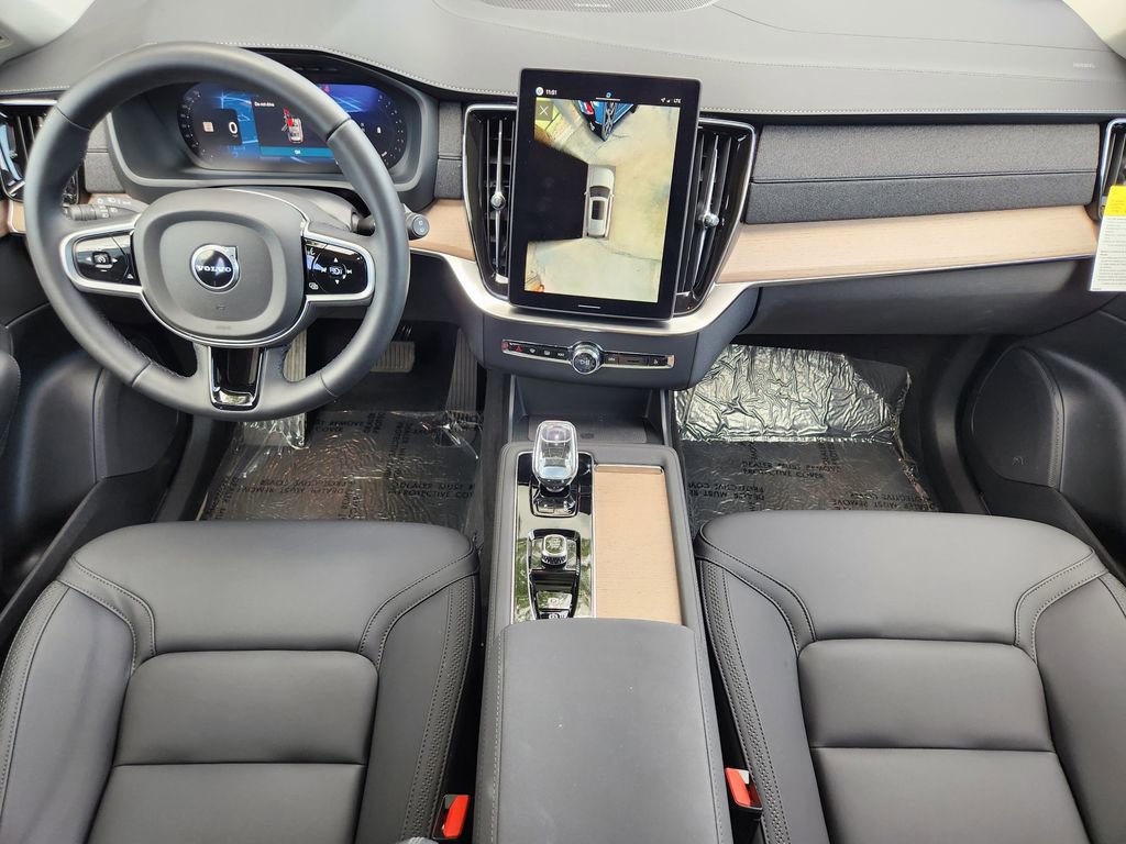 New 2026 Volvo XC90 B6 Plus w/ Protection Package AWD/4WD image 16