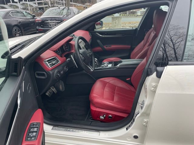 Used 2023 Maserati Ghibli Modena Q4 image 21