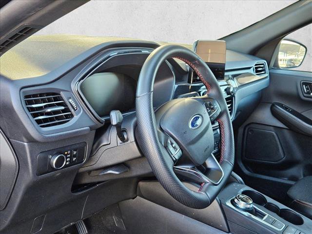 Used 2025 Ford Escape ST-Line FWD image 8