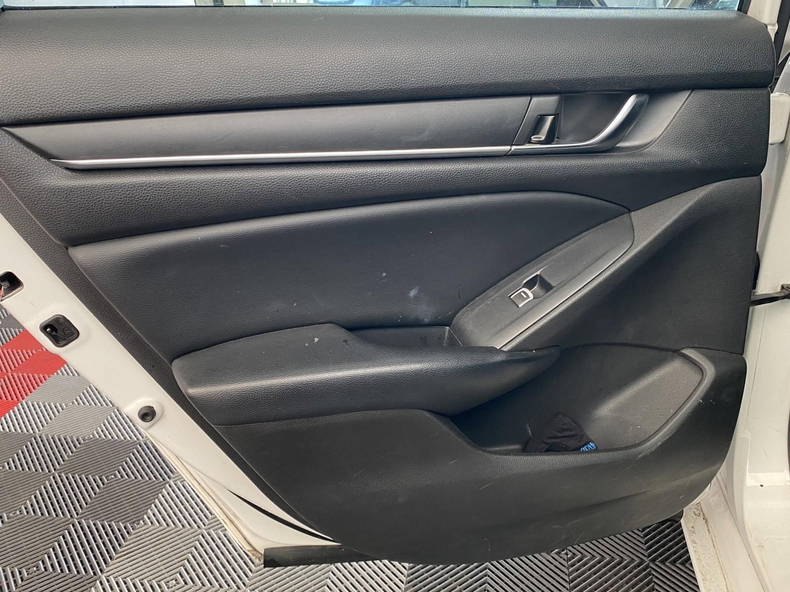Used 2018 Honda Accord LX image 14