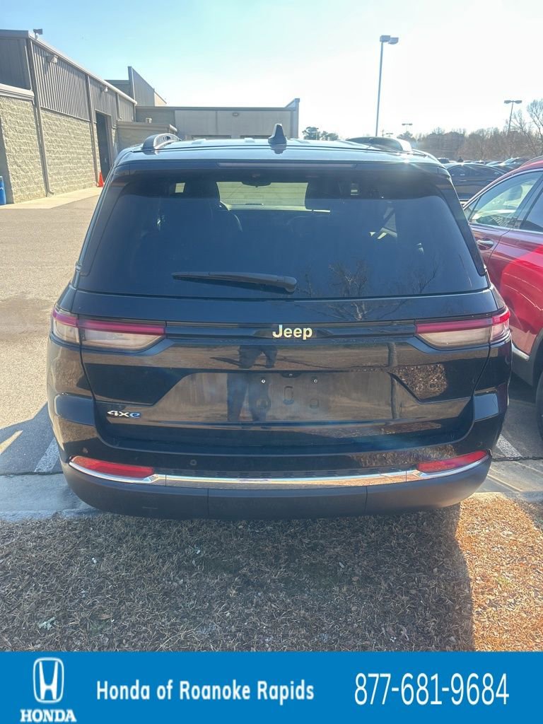 Used 2024 Jeep Grand Cherokee Limited 4xe image 3