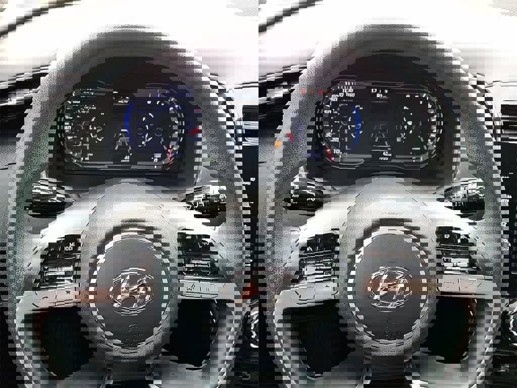 Used 2022 Hyundai Santa Cruz SEL image 19