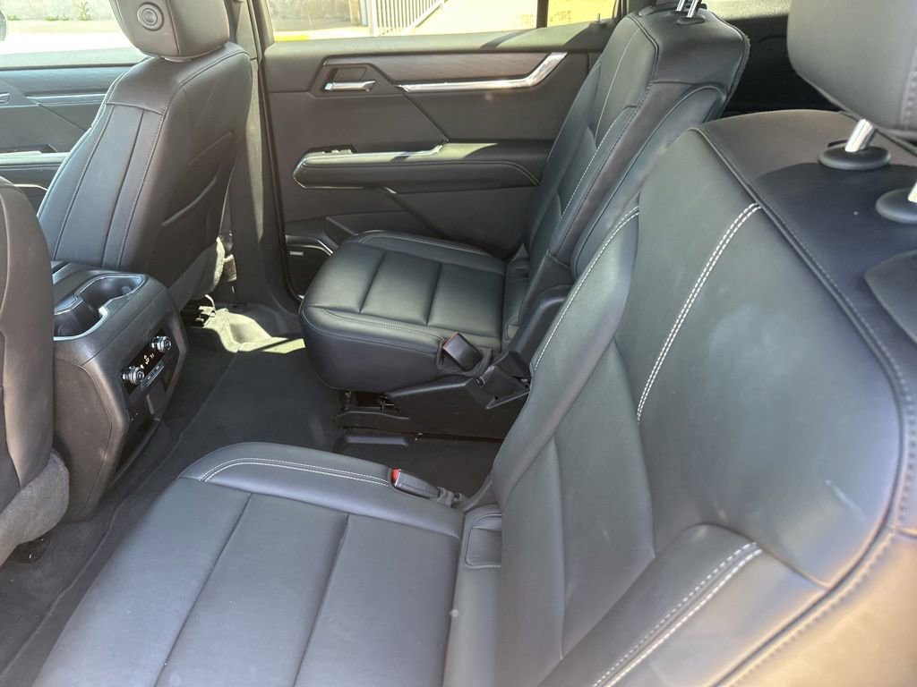 Used 2024 GMC Acadia Elevation AWD/4WD image 25
