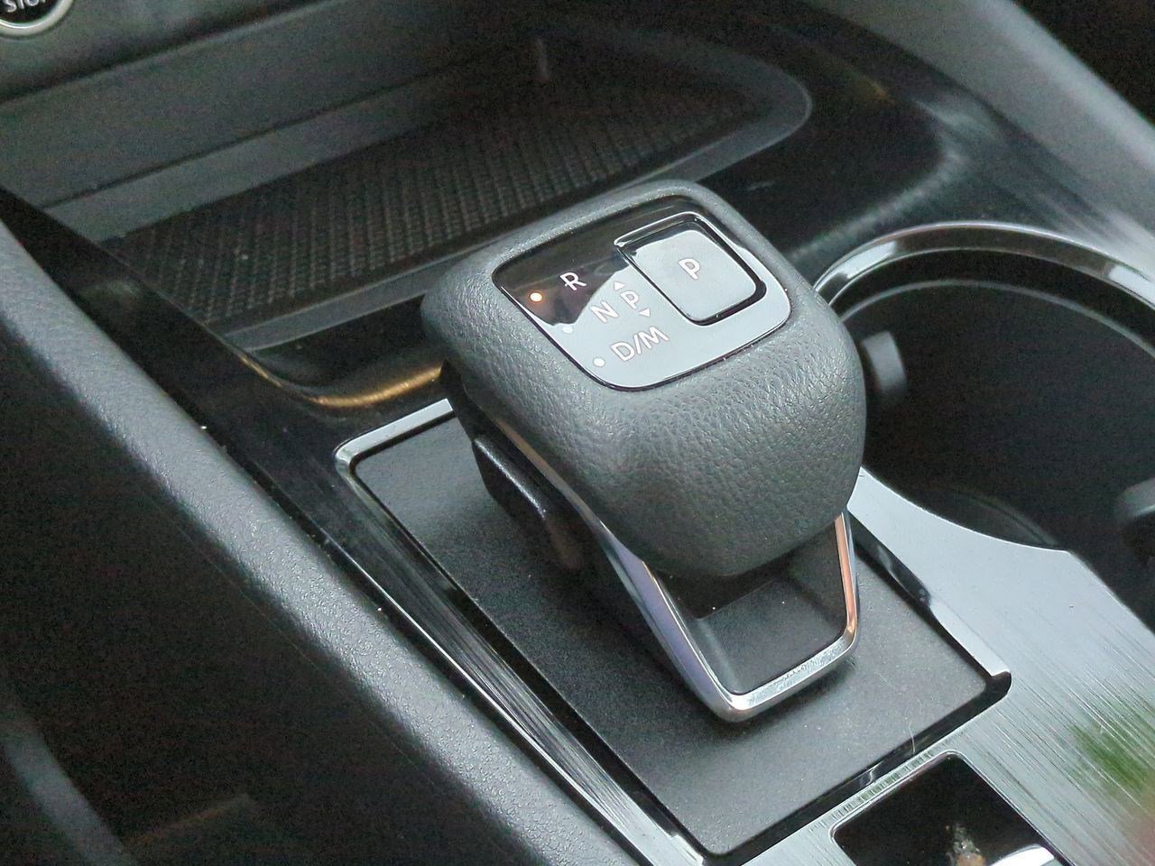 Certified 2022 Nissan Rogue SV image 18