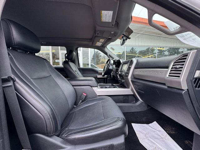 Used 2017 Ford F250 Lariat w/ Lariat Value Package image 10