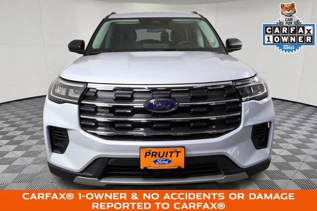 Used 2025 Ford Explorer Active RWD image 3