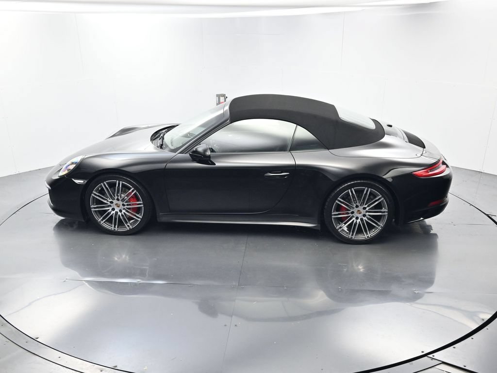 Certified 2019 Porsche 911 Carrera 4S AWD/4WD image 32