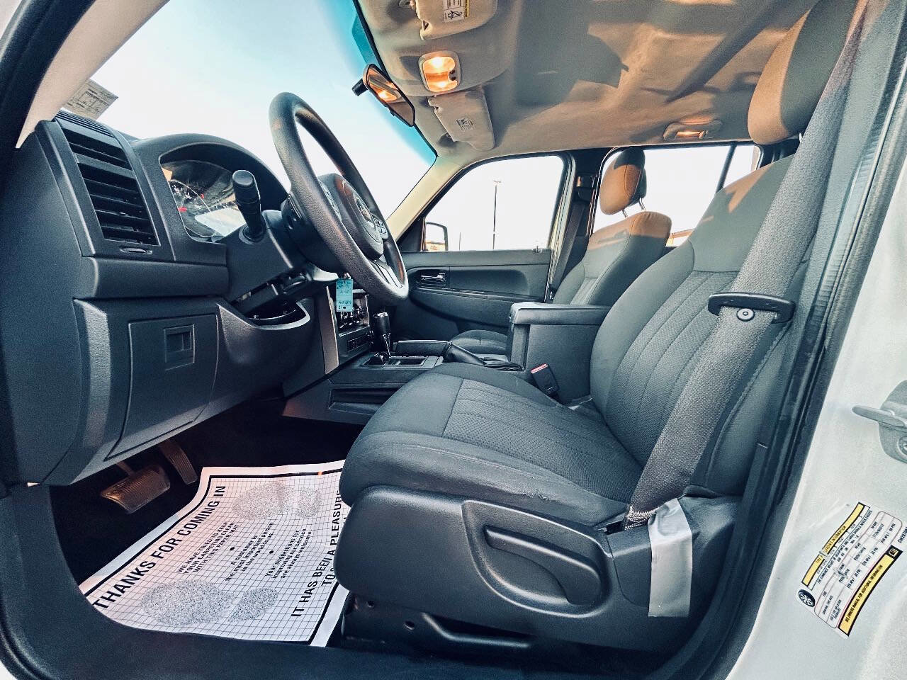 Used 2012 Jeep Liberty Sport image 10