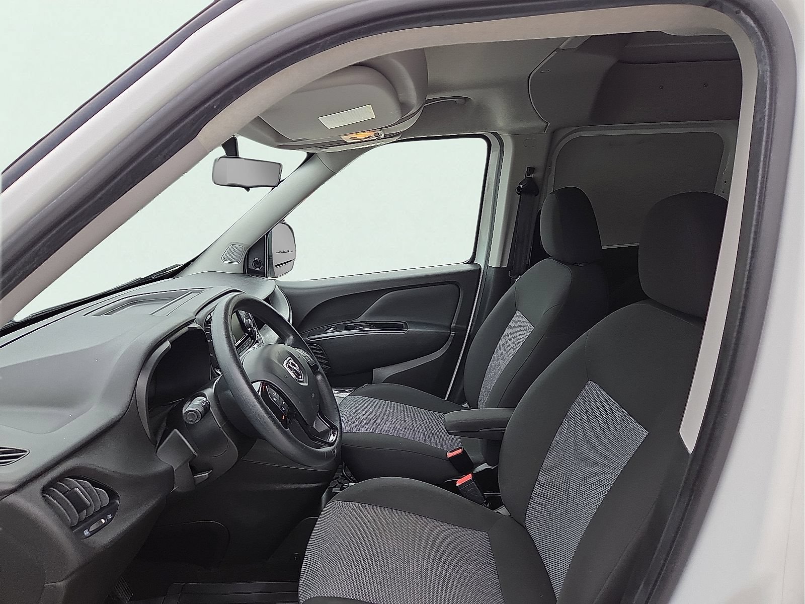 Used 2018 RAM ProMaster City Tradesman FWD image 10