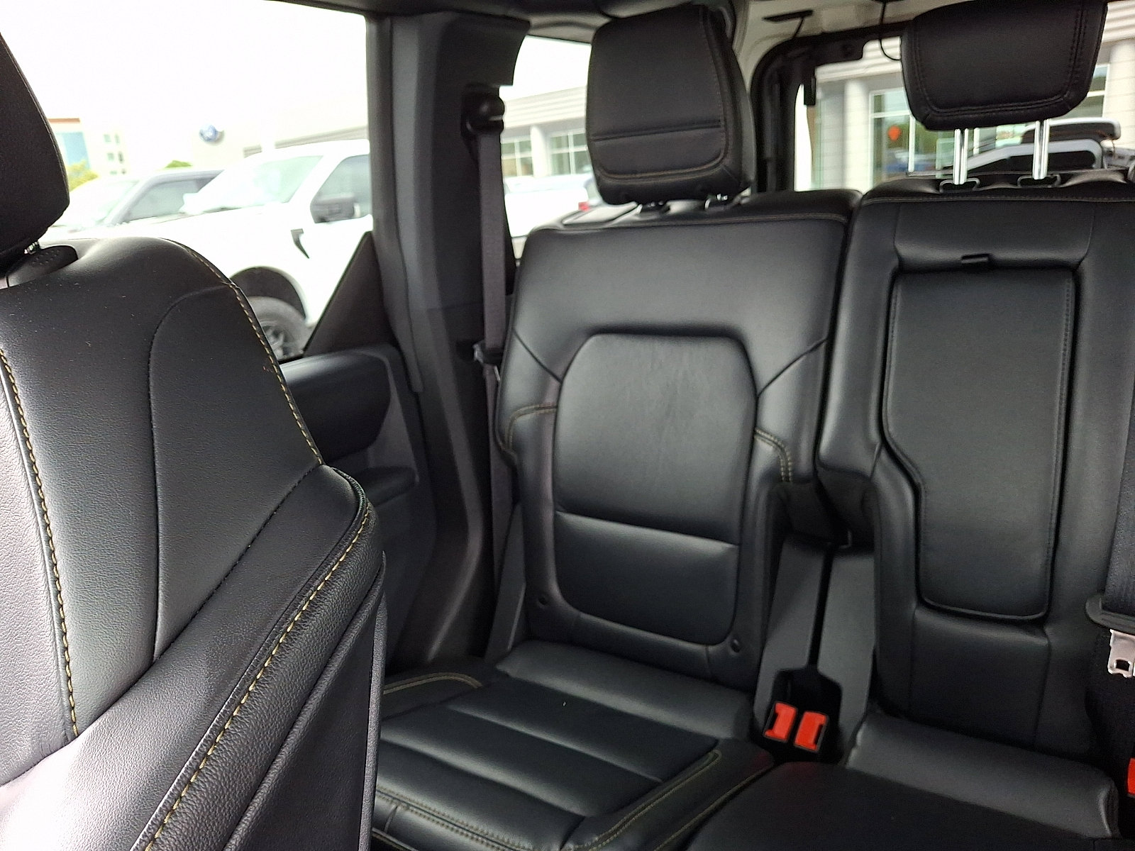 Certified 2025 Ford Bronco Badlands AWD/4WD image 18