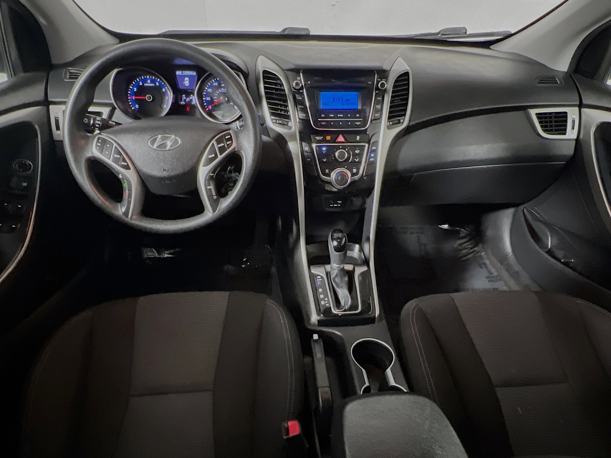 Used 2017 Hyundai Elantra GT image 27