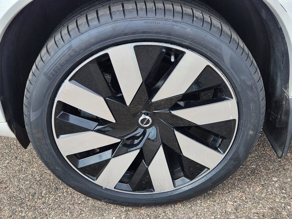Used 2023 Volvo XC90 T8 Ultimate image 19