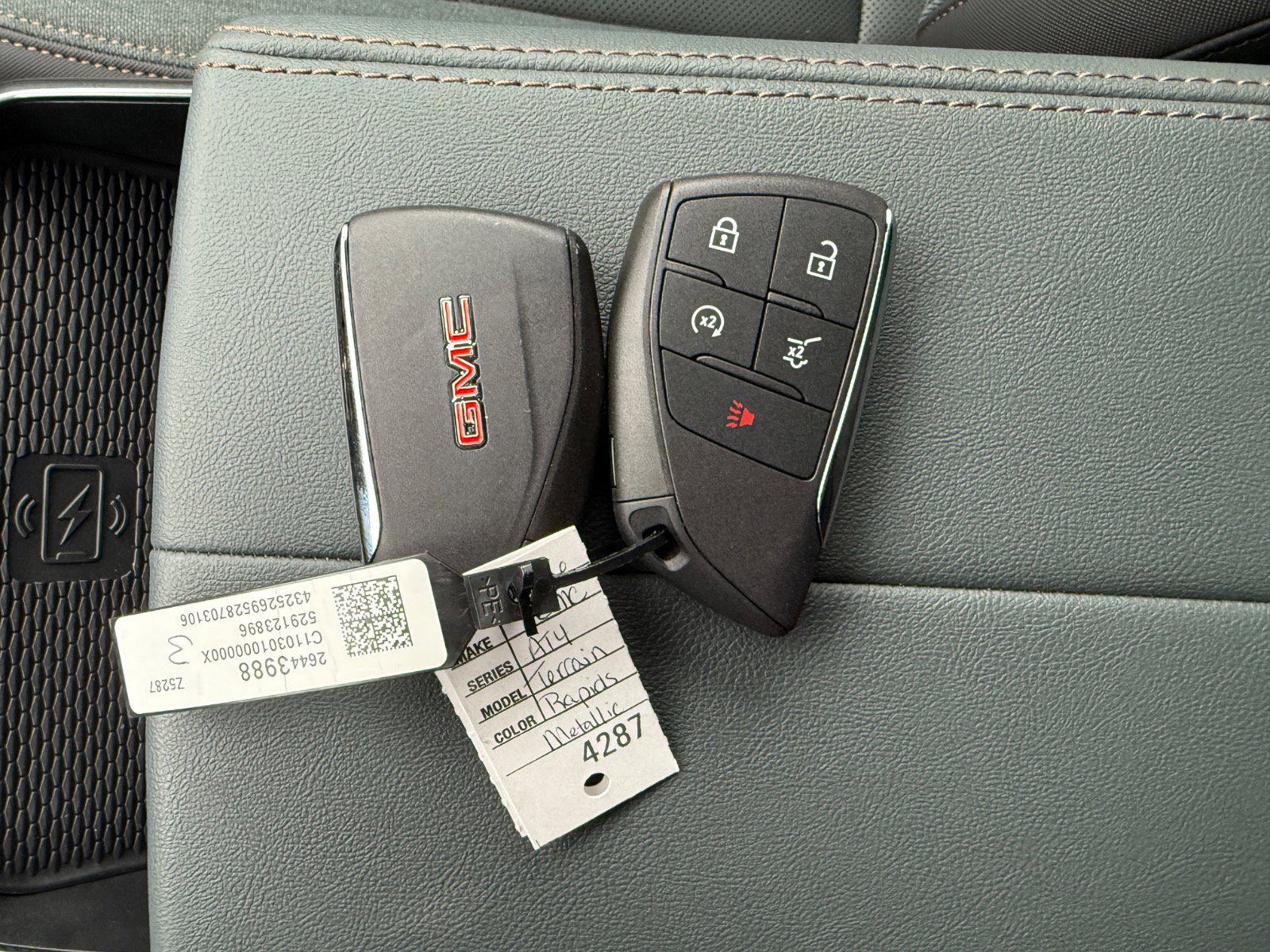 New 2026 GMC Terrain AT4 AWD/4WD image 36