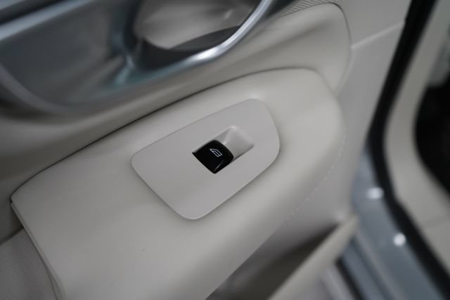 Used 2025 Volvo XC90 B6 Ultra w/ Lounge Package AWD/4WD image 42