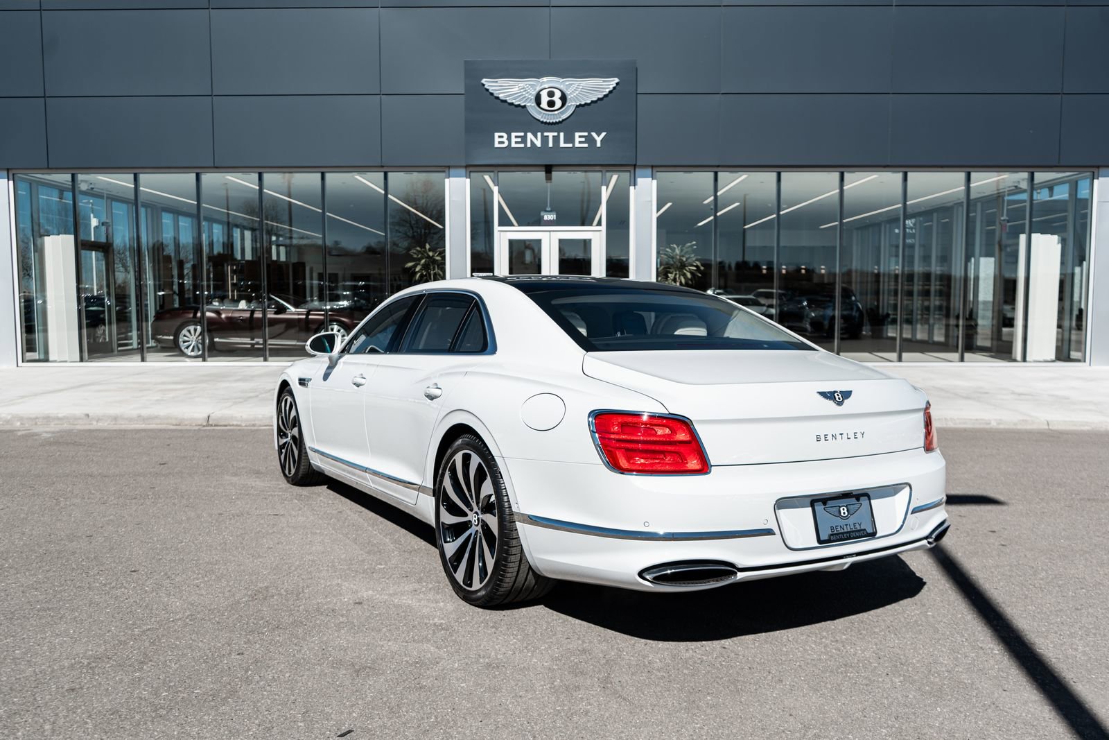 New 2026 Bentley Flying Spur Plug-In Hybrid image 8