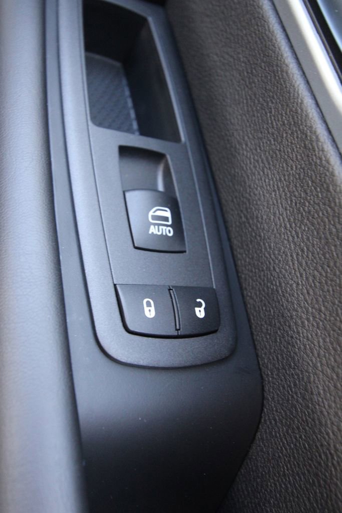 New 2026 Chrysler Pacifica Limited image 25