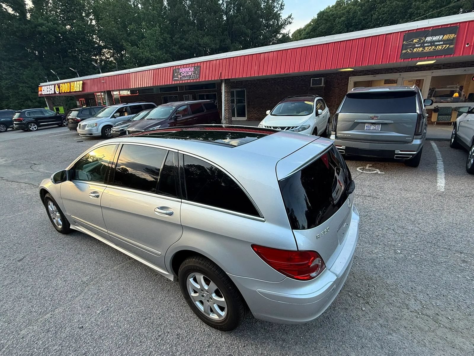 Used 2007 Mercedes-Benz R 350 4MATIC image 7