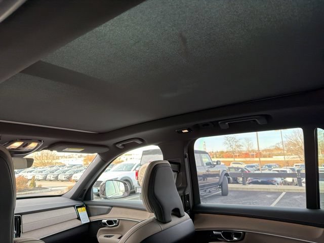 New 2026 Volvo XC90 B6 Plus w/ Protection Package Premier AWD/4WD image 10