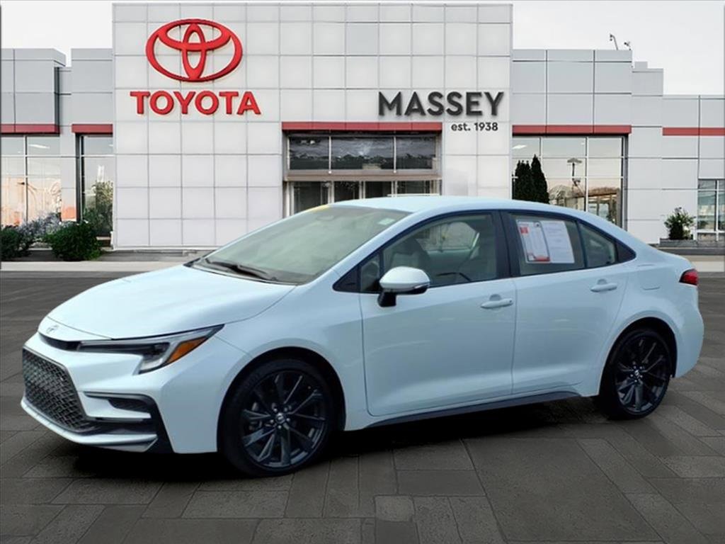 Used 2024 Toyota Corolla SE image 27