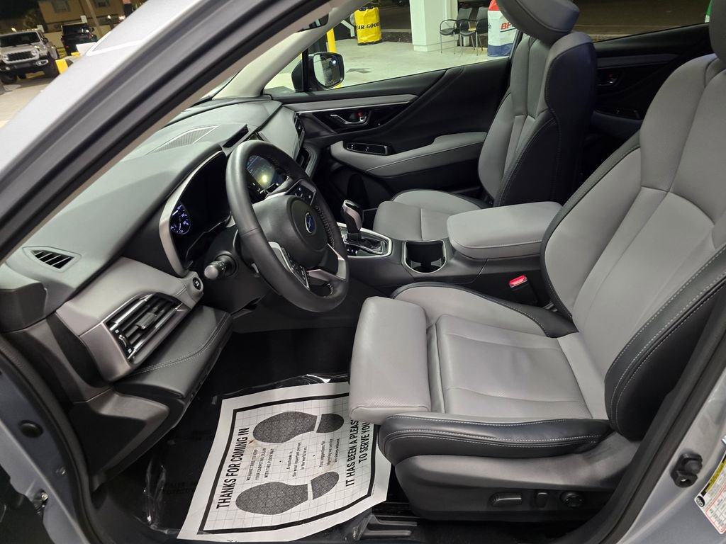 Used 2025 Subaru Outback Limited XT w/ Popular Package #2 image 16