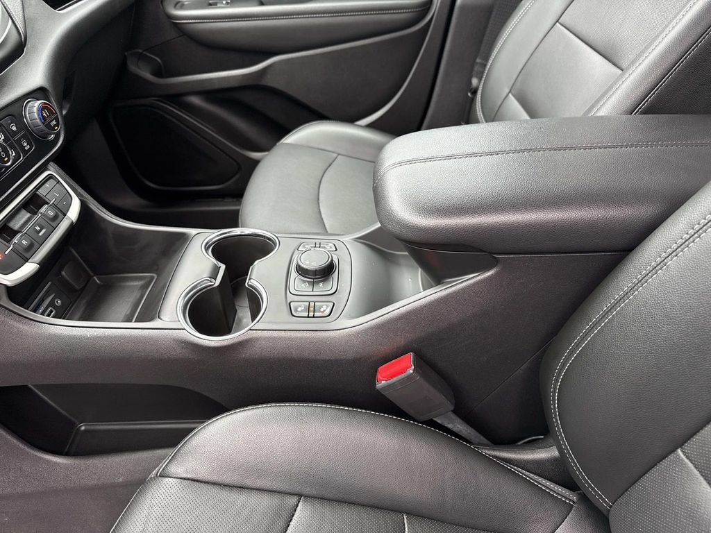 Used 2024 GMC Terrain SLT FWD image 15