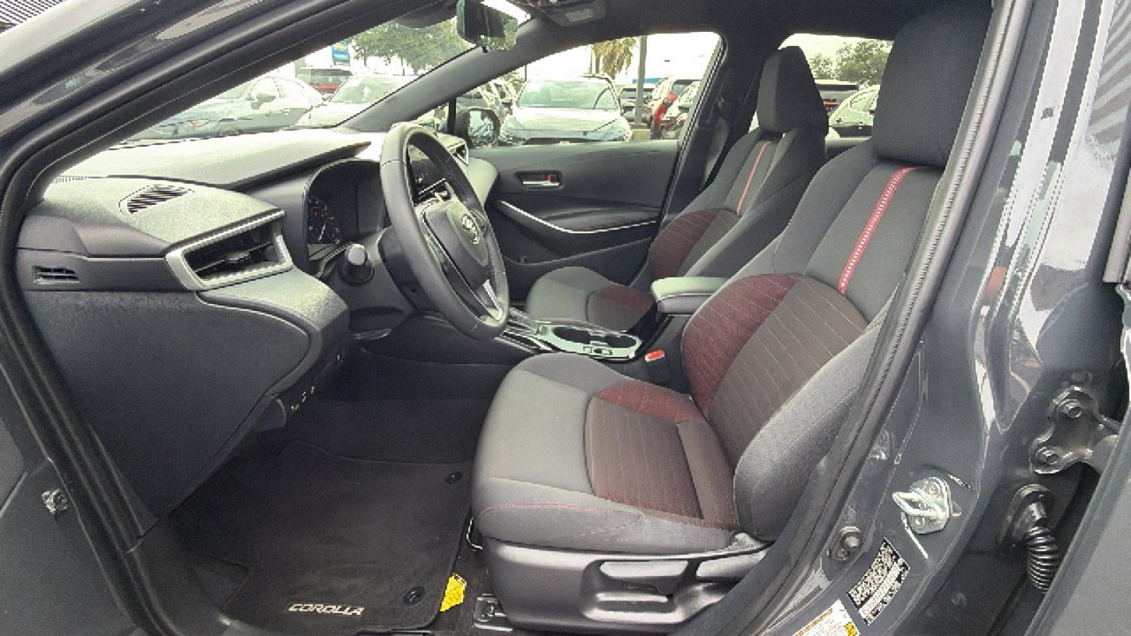 Used 2024 Toyota Corolla SE FWD image 13
