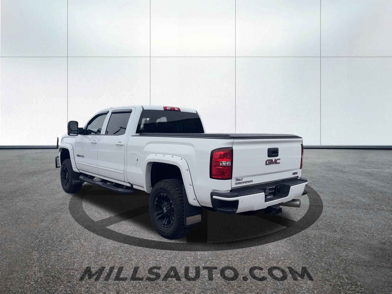 Used 2019 GMC Sierra 3500 SLT w/ Duramax Plus Package image 10