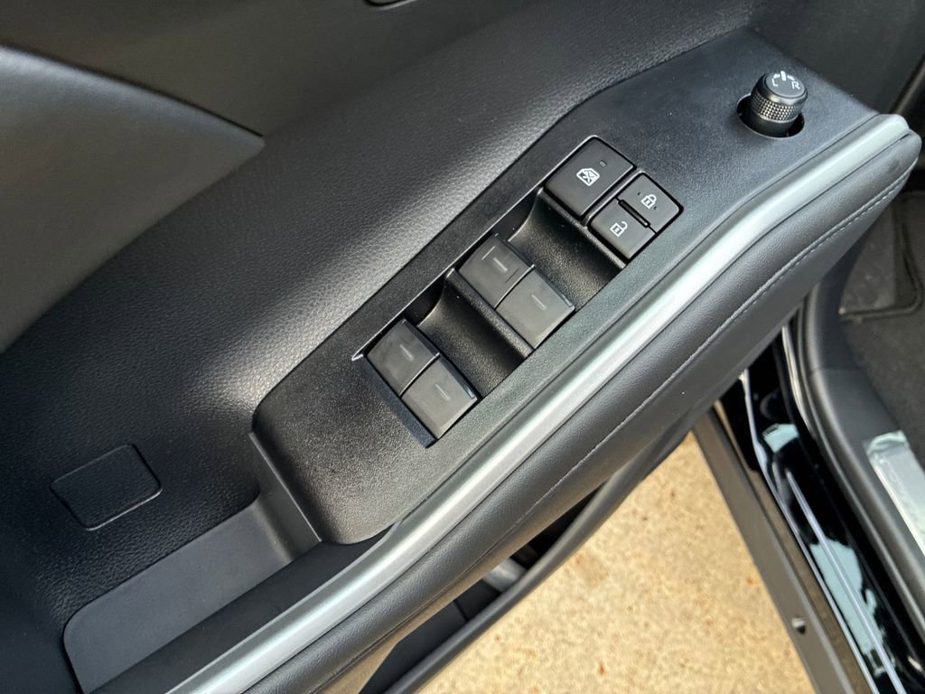 New 2026 Toyota Highlander XSE image 13