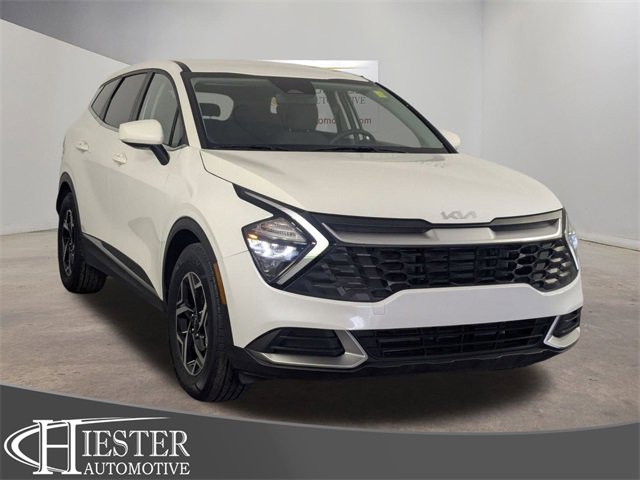 Used 2023 Kia Sportage LX image 1