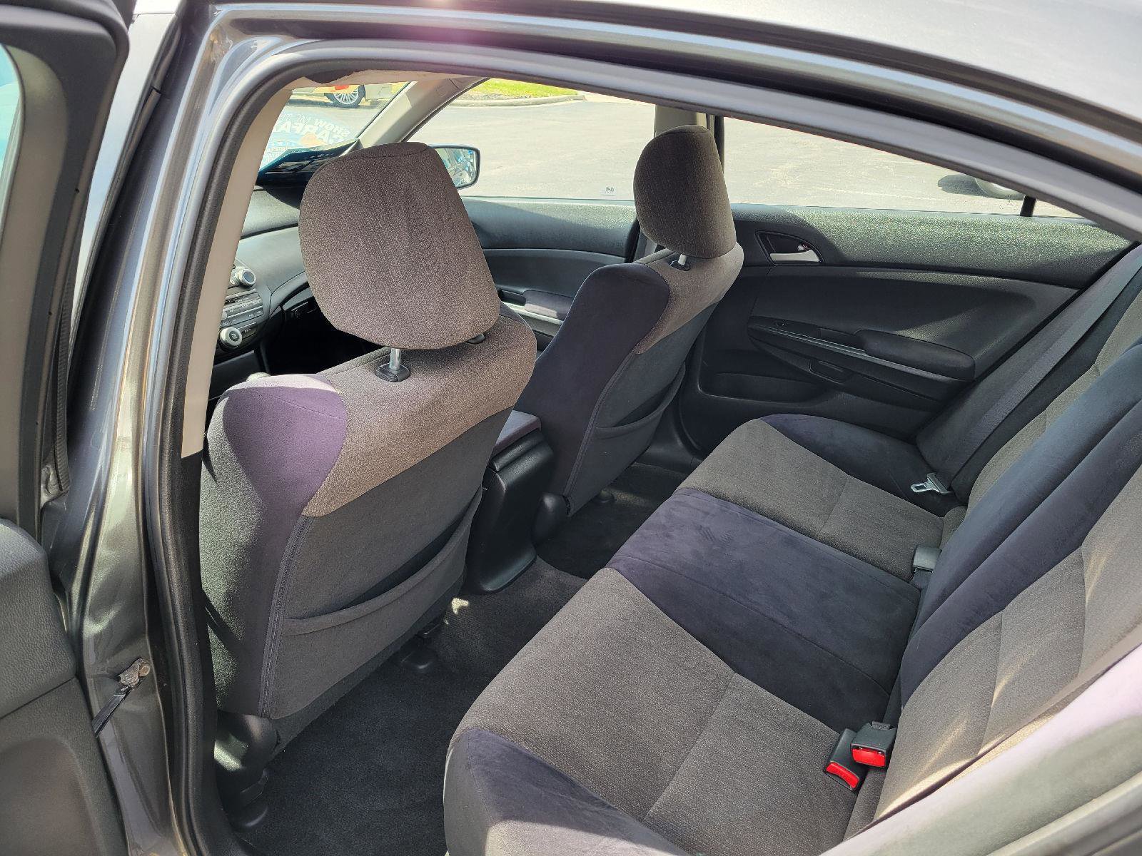 Used 2009 Honda Accord LX-P image 6