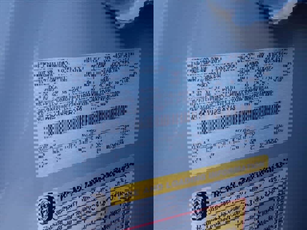 Used 2025 Ford Expedition Active image 28