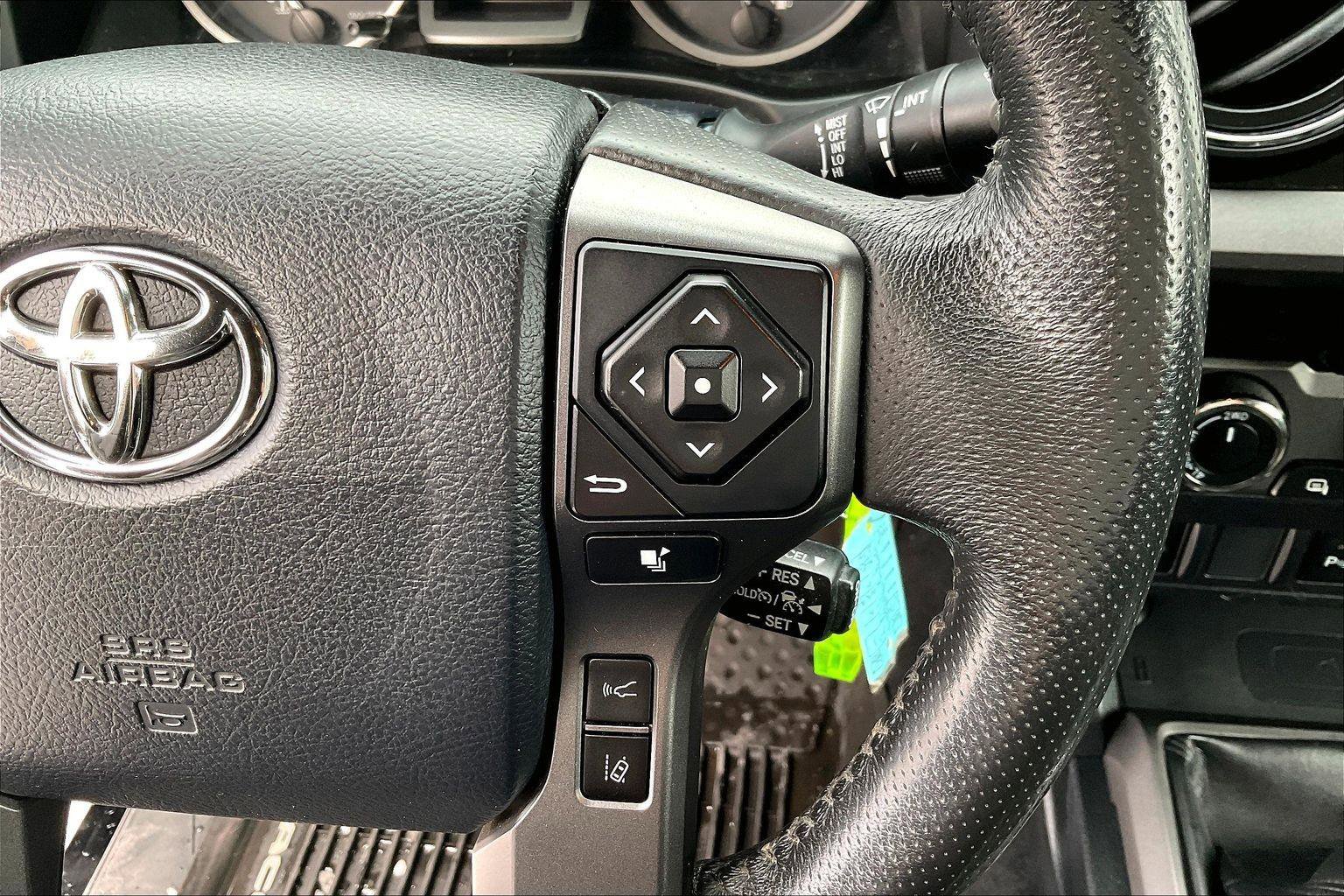 Used 2019 Toyota Tacoma TRD Off-Road image 21