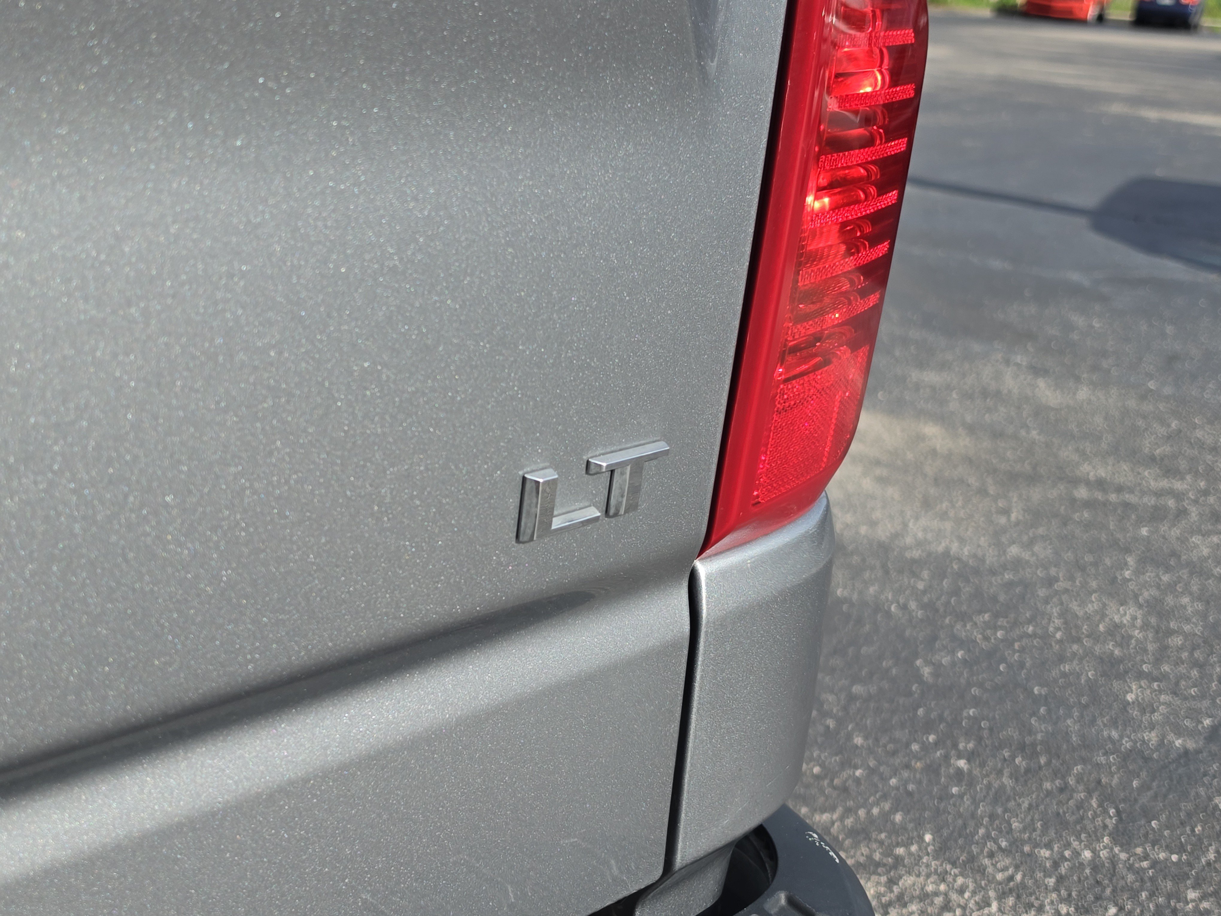 Certified 2025 Chevrolet Silverado 1500 LT RWD image 6