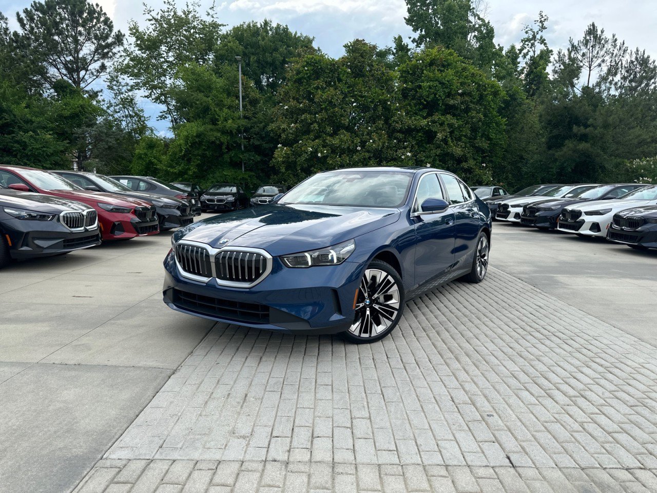 Certified 2024 BMW 530i w/ Premium Package RWD image 1