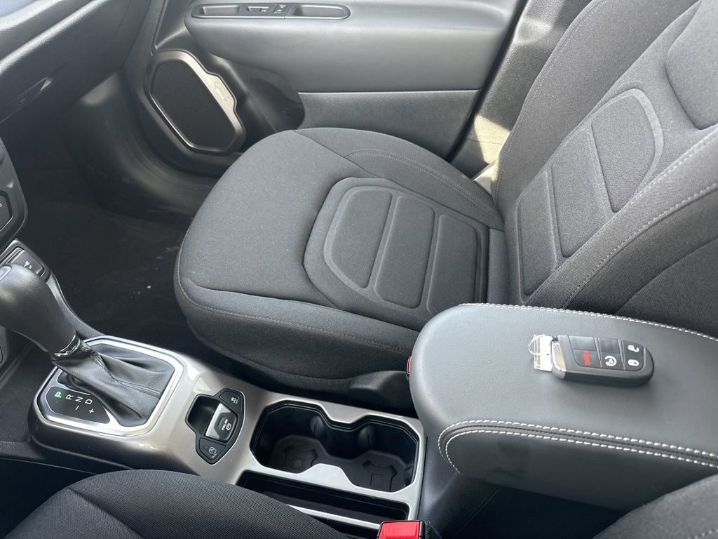 Used 2022 Jeep Renegade Latitude w/ Convenience Group image 25