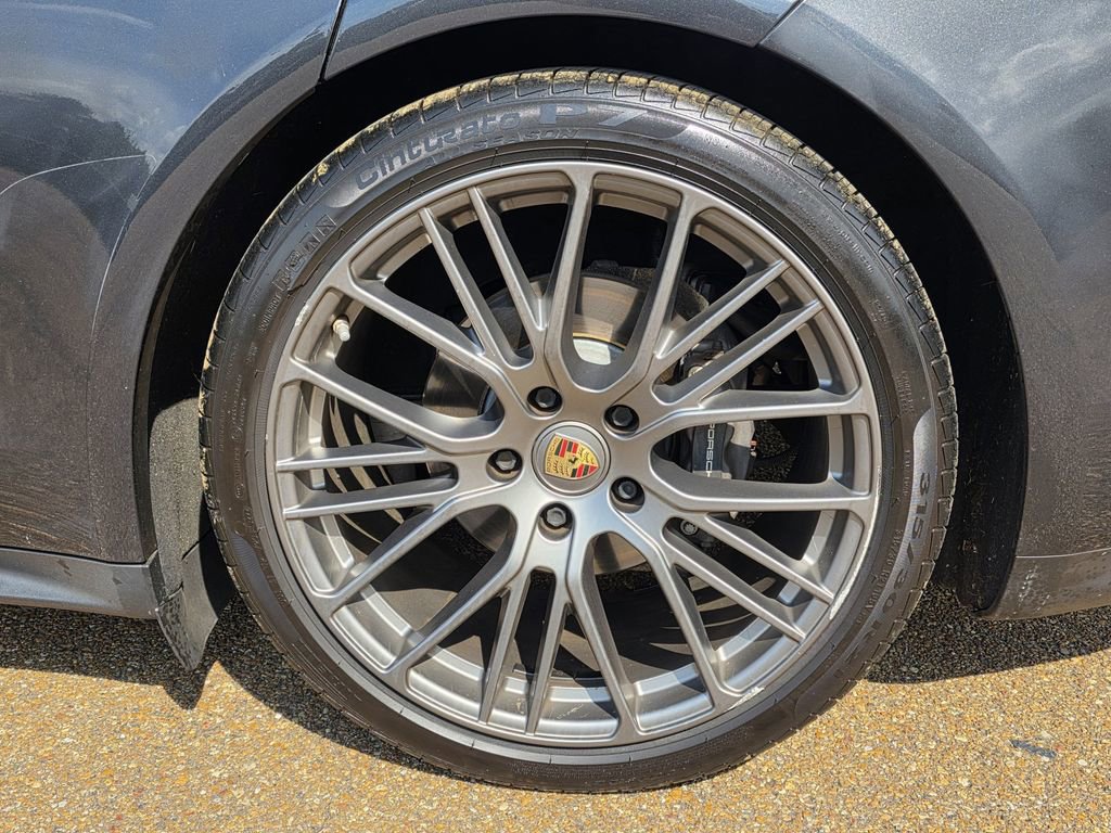 Used 2022 Porsche Panamera 4 Platinum Edition image 14