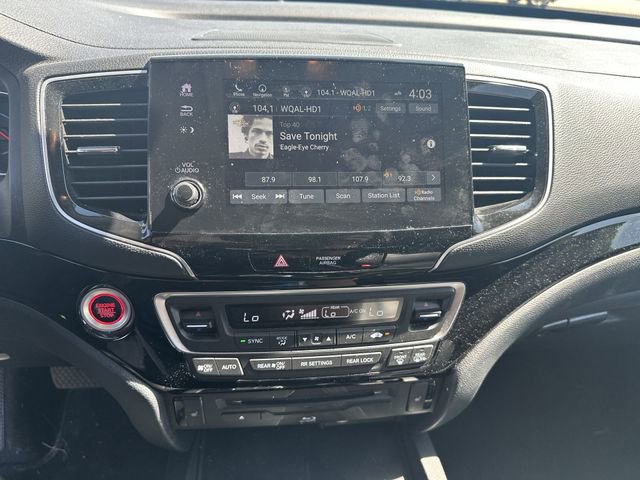 Used 2022 Honda Pilot Touring image 16