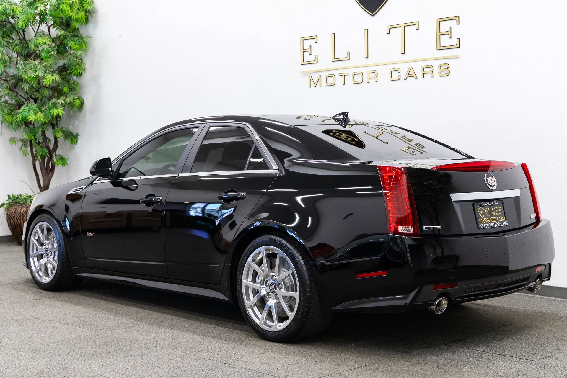 Used 2010 Cadillac CTS V w/ Wood Trim Package RWD image 3