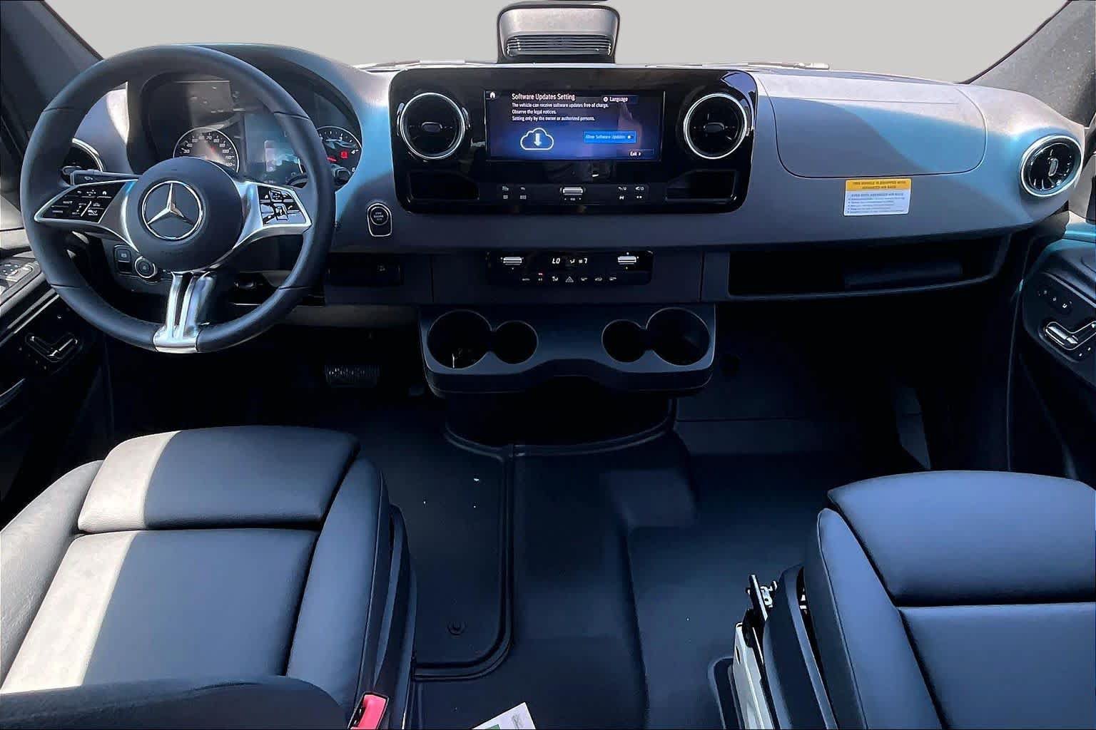 New 2025 Mercedes-Benz Sprinter 2500 image 5
