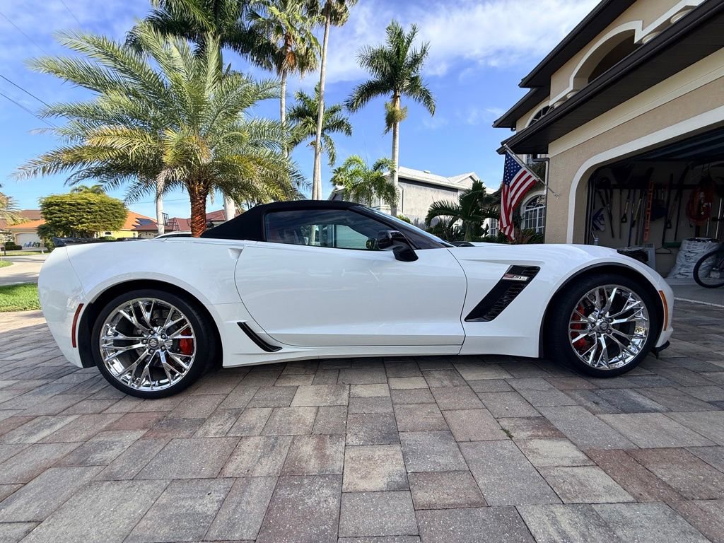 Used 2016 Chevrolet Corvette Z06 w/ 3LZ Preferred Equipment Group image 8