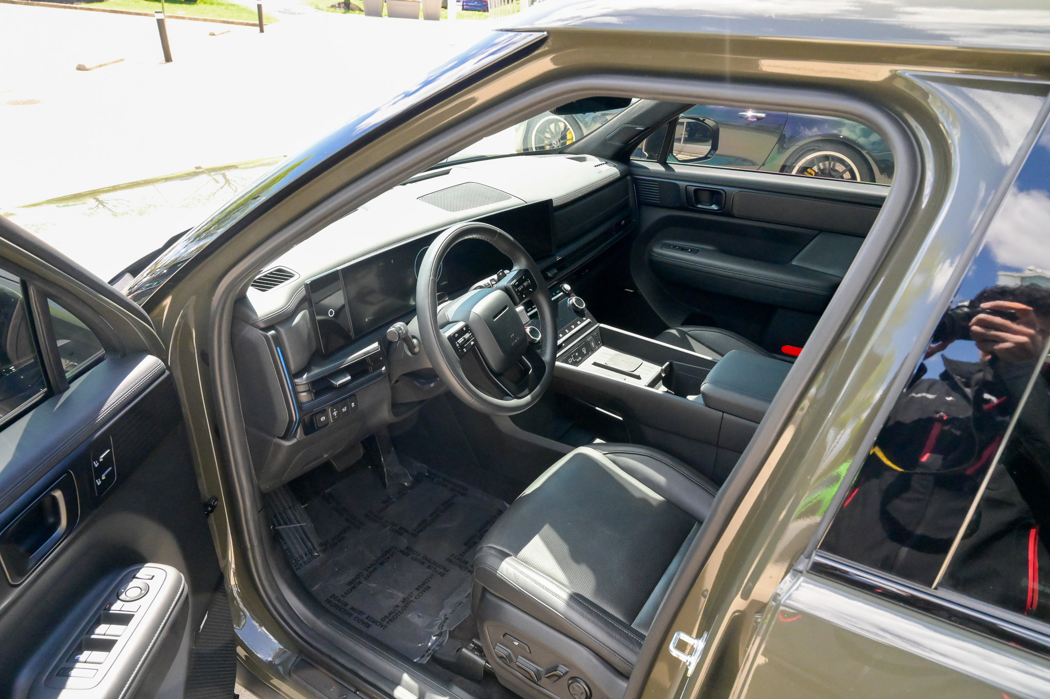 Used 2024 Hyundai Santa Fe Calligraphy AWD/4WD image 13