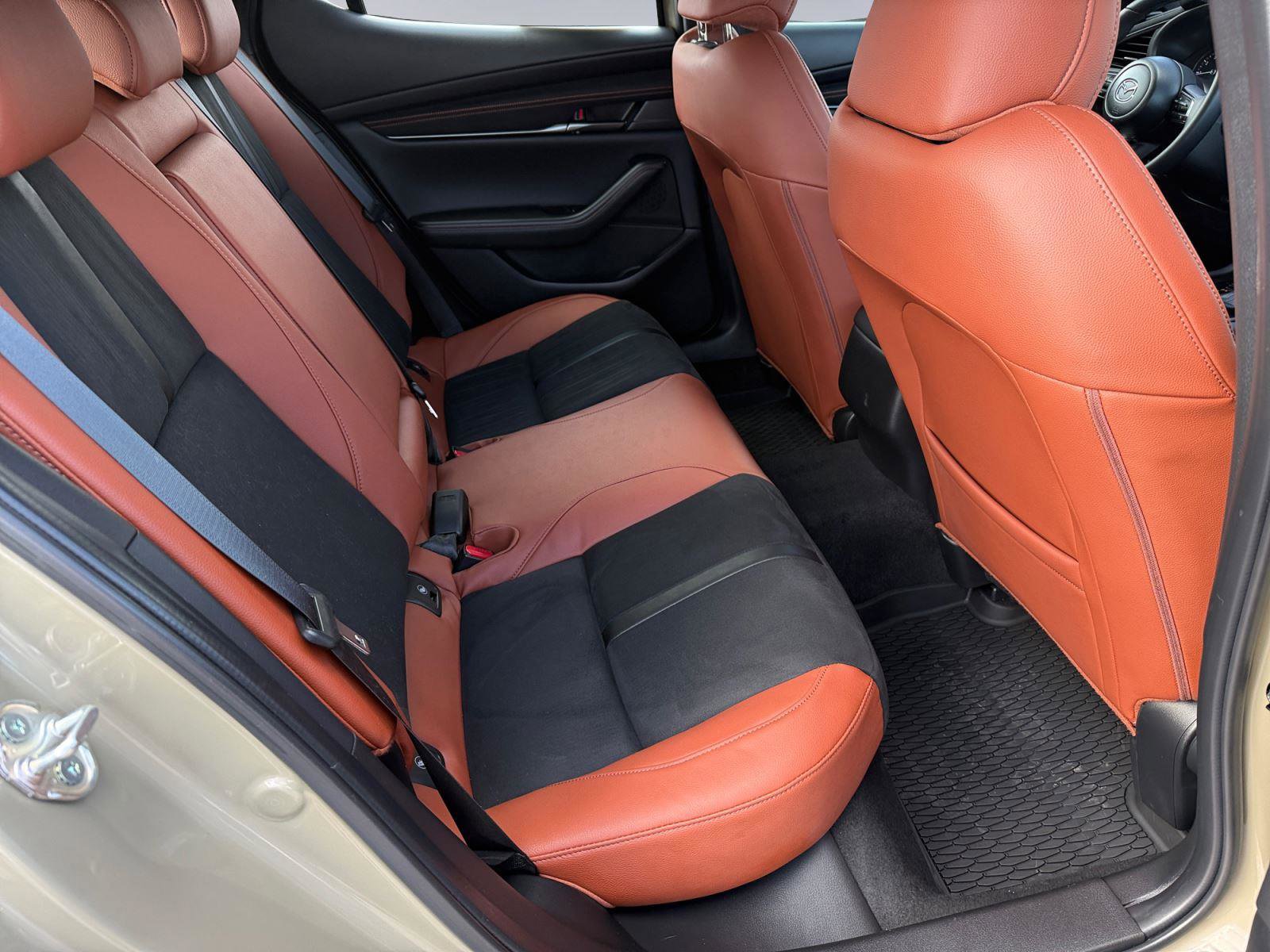 Used 2025 MAZDA MAZDA3 Carbon image 12