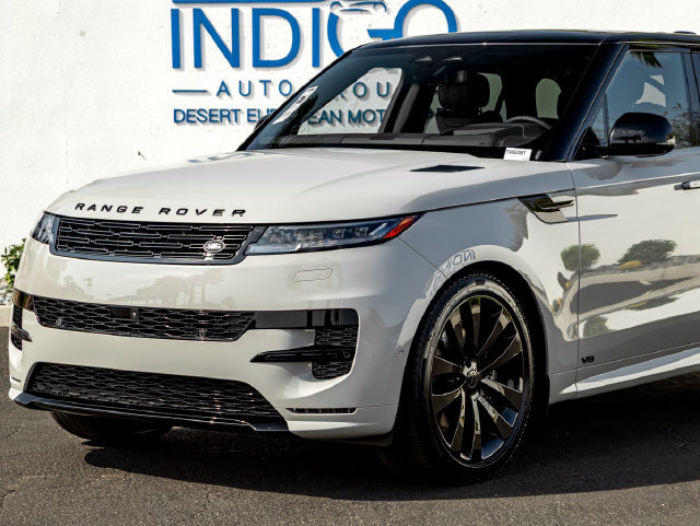 New 2026 Land Rover Range Rover Sport Dynamic SE AWD/4WD image 2