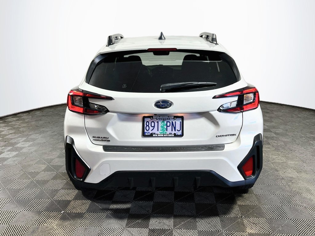 Used 2024 Subaru Crosstrek 2.0i Premium AWD/4WD image 6