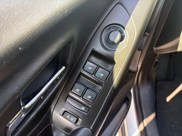 Used 2017 Chevrolet Trax LS FWD image 26