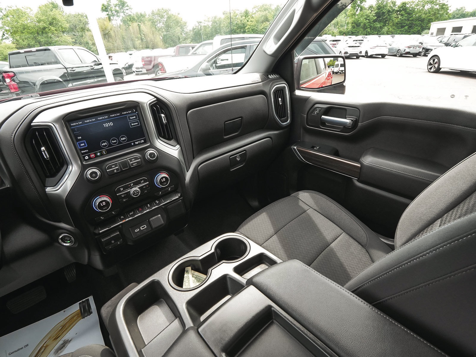 Used 2021 Chevrolet Silverado 1500 RST AWD/4WD image 39
