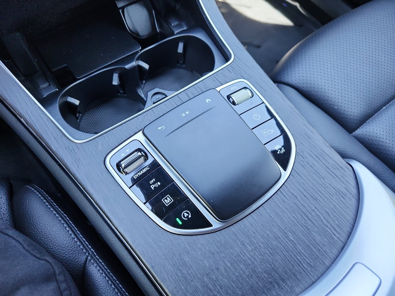 Used 2022 Mercedes-Benz GLC 300 4MATIC w/ AMG Line image 20
