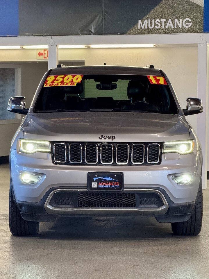Used 2017 Jeep Grand Cherokee Limited w/ Luxury Group II AWD/4WD image 2
