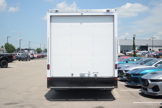 New 2027 Ford E-450 and Econoline 450 Super Duty w/ Power Equipment Group RWD image 19
