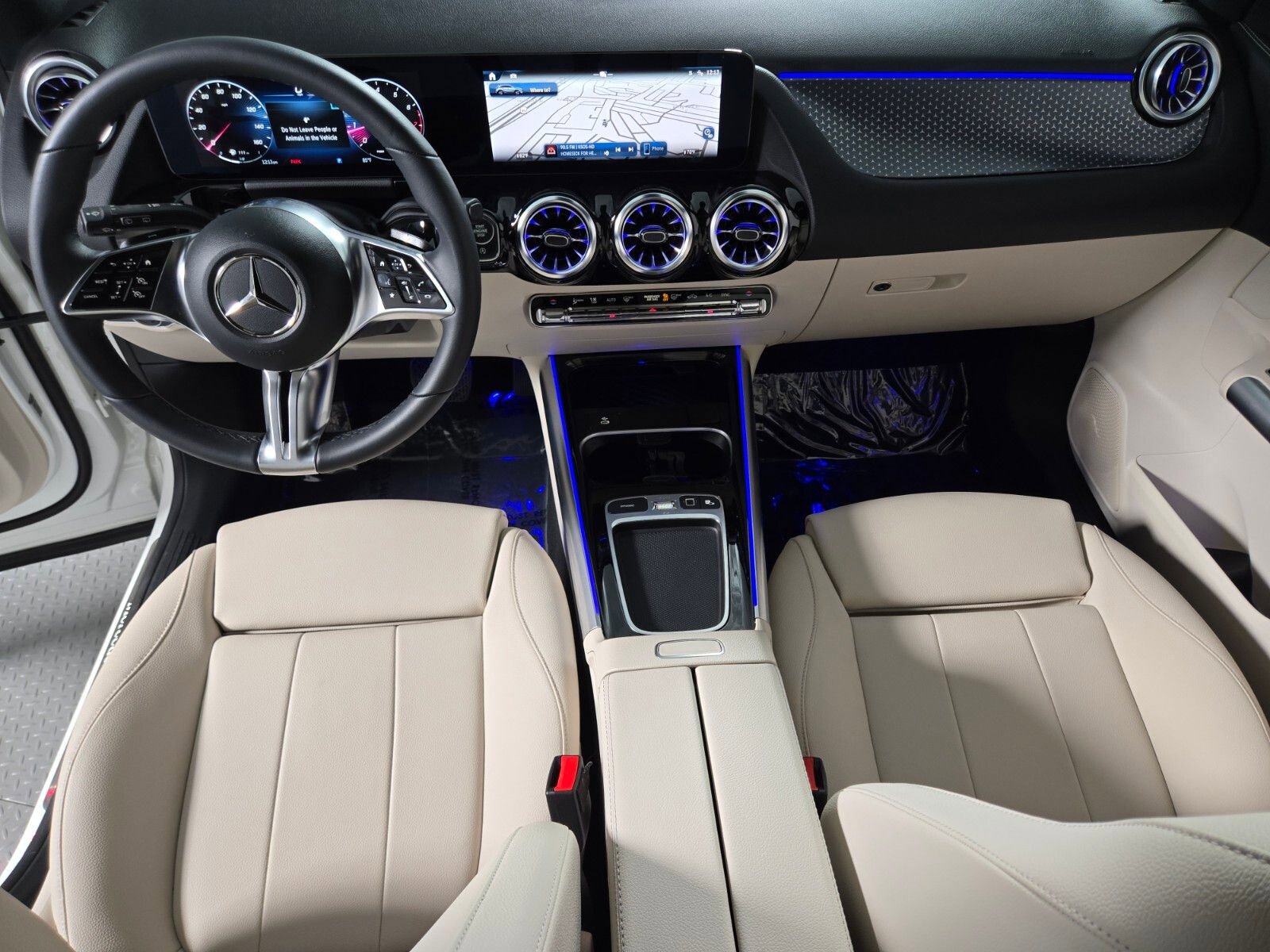 Used 2025 Mercedes-Benz GLA 250 GLA 250 image 4